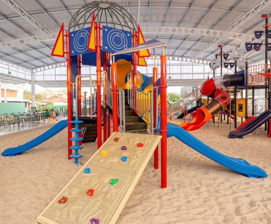 After School ist ein riesiger Indoor Spielplatz in Chiang Mai