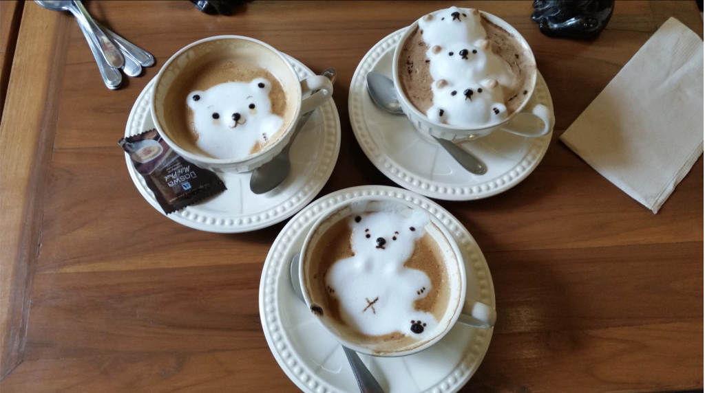 3d latte art design, bears on coffee