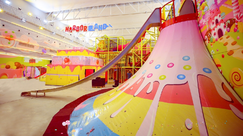 big slide at indoor playground, best kids activities in bangkok