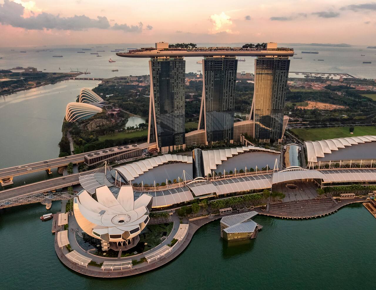 Singapore Skyline, Building with three towers, surrounded by water