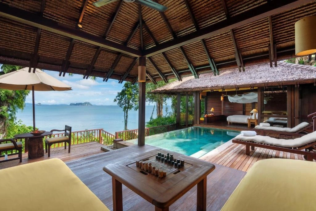 Private Villa with dark wood, private pool and sea view, best Thailand Luxury Resorts