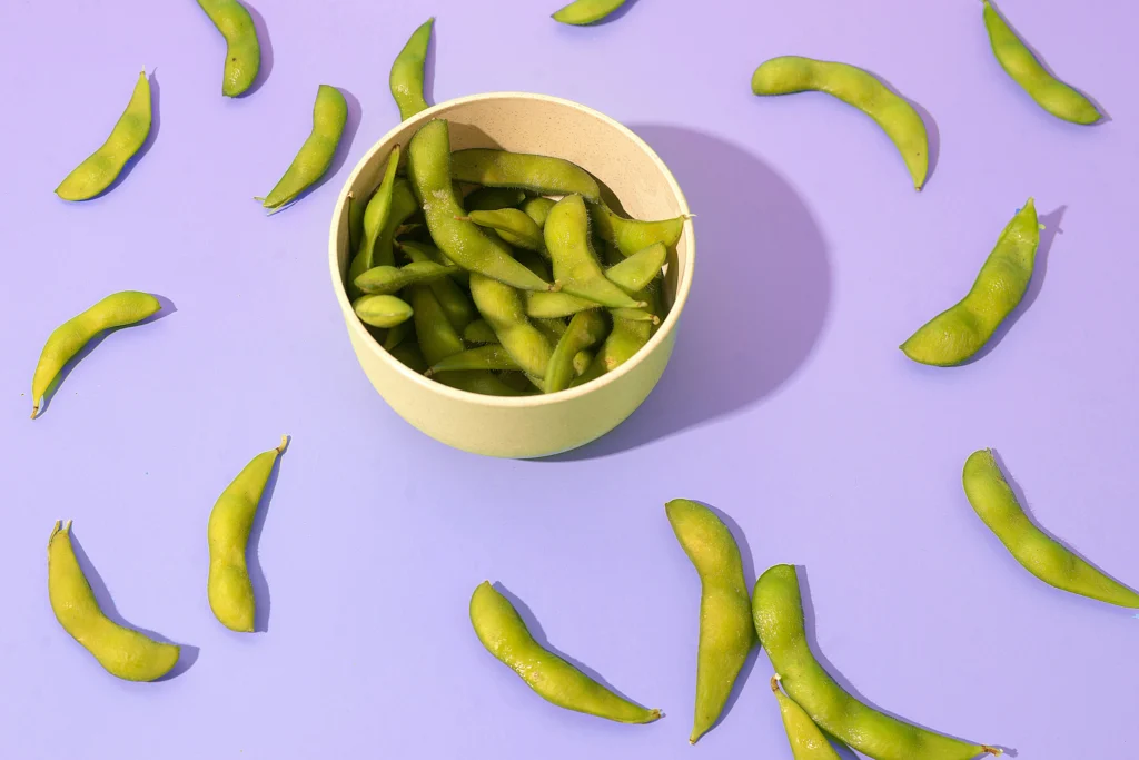 31 Healthy Travel Snacks for Kids (100% Veggie) 6 A bowl of edamame beans.